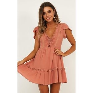 Showpo Lost In Paradise Dress Size US 4